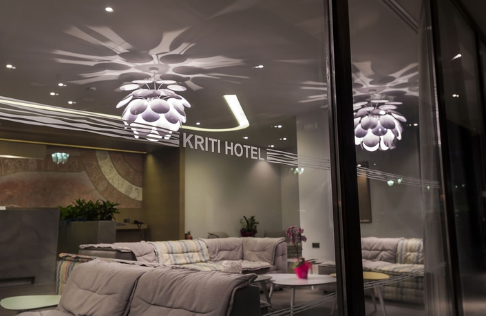 Imagen de los interiores del Hotel Kriti. Foto 19