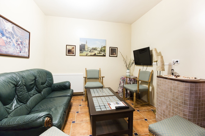 Imagen de los interiores del Hotel Kriunes - A City By The Lake. Foto 15