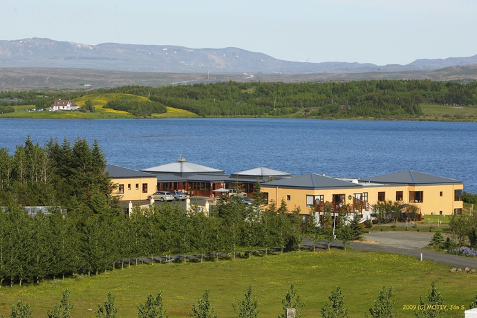 Imagen de los exteriores del Hotel Kriunes - A City By The Lake. Foto 12