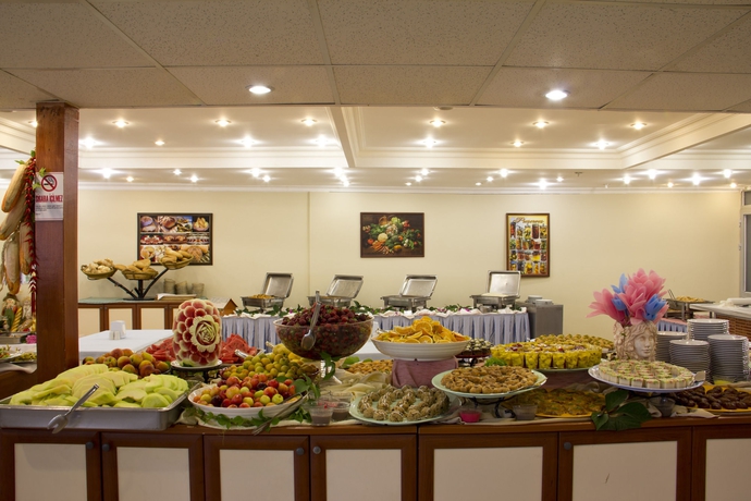 Imagen del bar/restaurante del Hotel Krizantem - All Inclusive. Foto 6