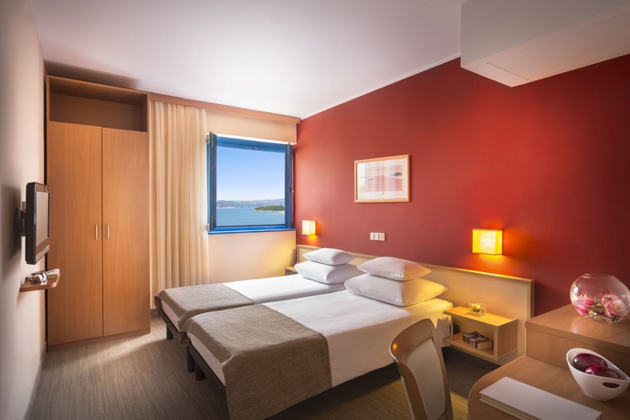 Imagen de la habitación del Hotel Krk Sunny. Foto 12