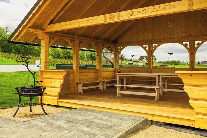 Imagen de los interiores del Hotel Krokusowa Dolina Wioska Pod Tatrami. Foto 15
