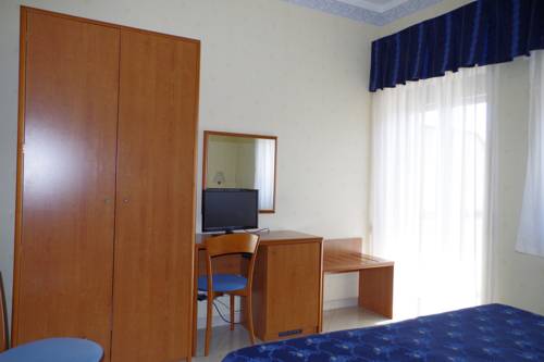 Imagen de la habitación del Hotel Kroma. Foto 8