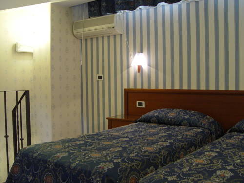 Imagen de la habitación del Hotel Kroma. Foto 14