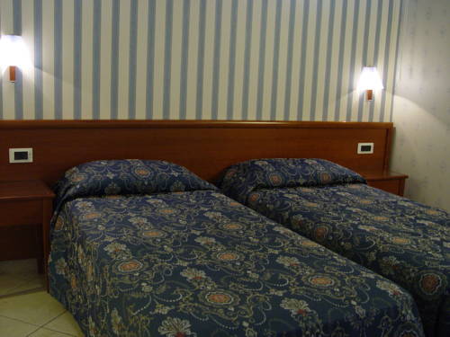 Imagen de la habitación del Hotel Kroma. Foto 15