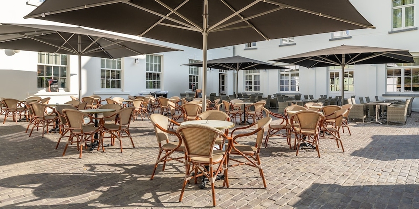 Imagen de los exteriores del Hotel Kronacker. Foto 13