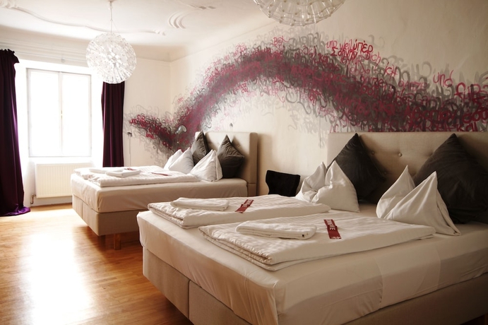 Imagen de la habitación del Hotel Krone 1512. Foto 3