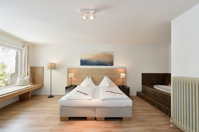 Imagen de la habitación del Hotel Krone 1512. Foto 16