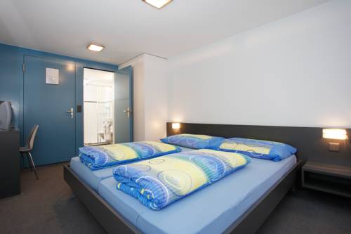 Imagen de la habitación del Hotel Krone, Attinghausen. Foto 12