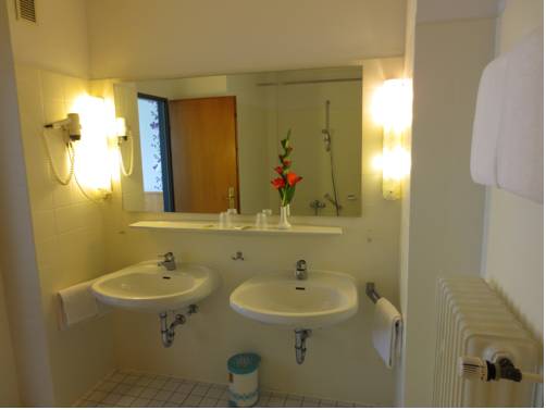 Imagen de la habitación del Hotel Krone, Bad Kreuznach. Foto 13