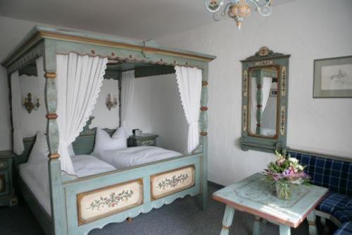 Imagen de la habitación del Hotel Krone, Hirschberg. Foto 5