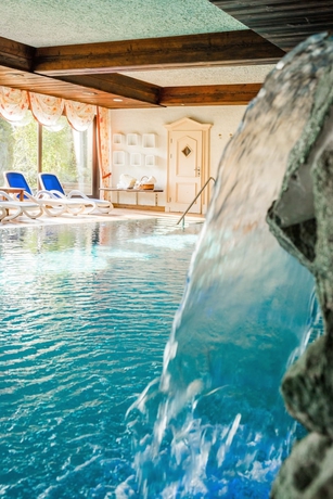 Imagen de la piscina del Hotel Krone Igelsberg. Foto 16