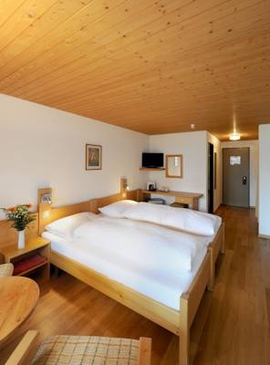 Imagen de la habitación del Hotel Krone, LENK IM SIMMENTAL. Foto 3