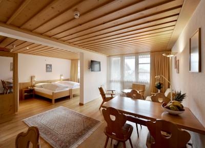 Imagen de la habitación del Hotel Krone, LENK IM SIMMENTAL. Foto 4