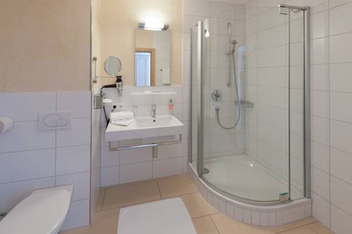 Imagen de la habitación del Hotel Krone Langenegg. Foto 13