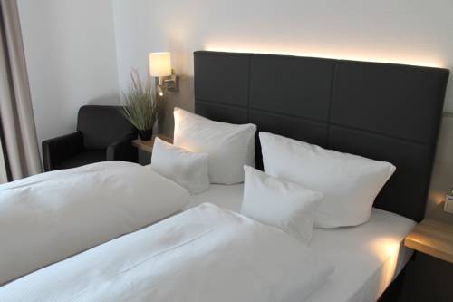 Imagen de la habitación del Hotel Krone, Niefern-&Ouml;schelbronn. Foto 9