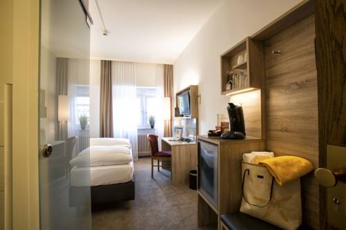 Imagen de la habitación del Hotel Krone, Niefern-&Ouml;schelbronn. Foto 14