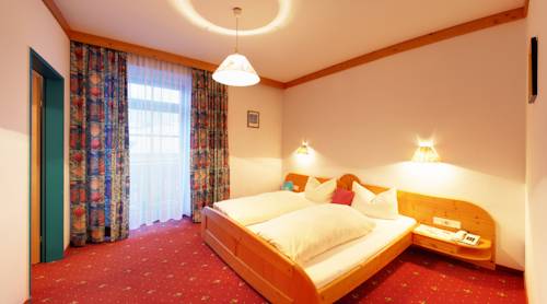 Imagen de la habitación del Hotel Krone, Oberperfuss. Foto 8