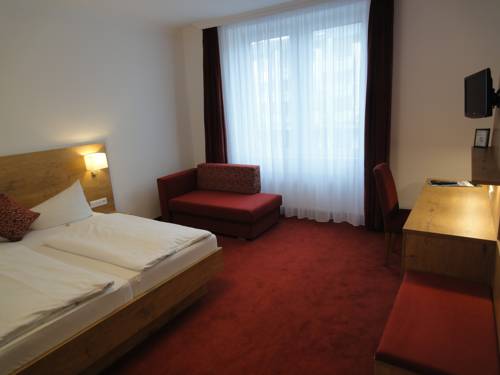 Imagen de la habitación del Hotel Krone, Rielasingen-Worblingen. Foto 10