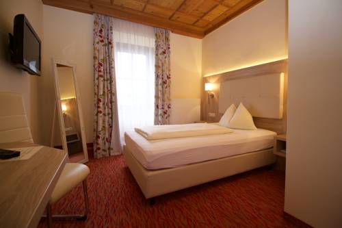 Imagen de la habitación del Hotel Krone, Schlößl. Foto 7