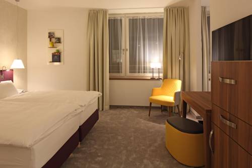 Imagen de la habitación del Hotel Krone, Tubinga. Foto 2