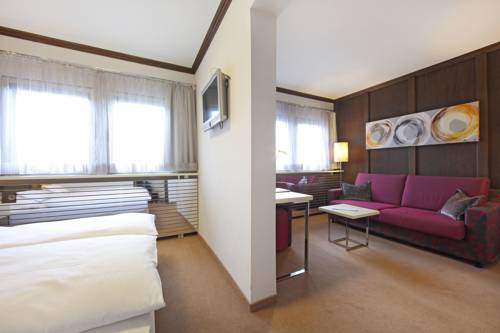 Imagen de la habitación del Hotel Krone, Tubinga. Foto 8