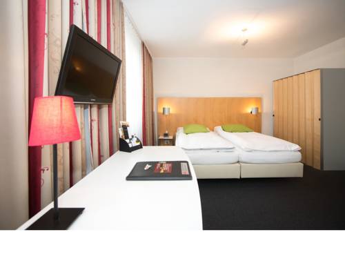 Imagen de la habitación del Hotel Kronenhof, SCHAFFHAUSEN. Foto 6