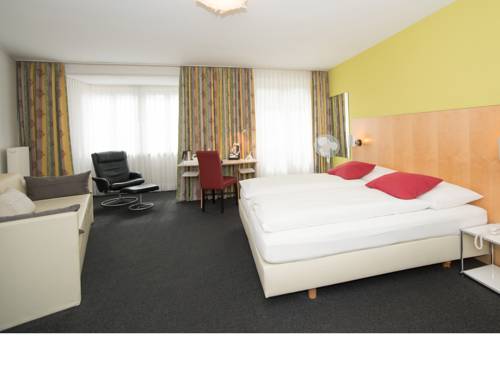 Imagen de la habitación del Hotel Kronenhof, SCHAFFHAUSEN. Foto 7