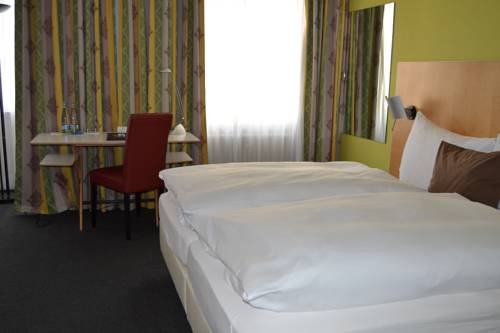 Imagen de la habitación del Hotel Kronenhof, SCHAFFHAUSEN. Foto 11