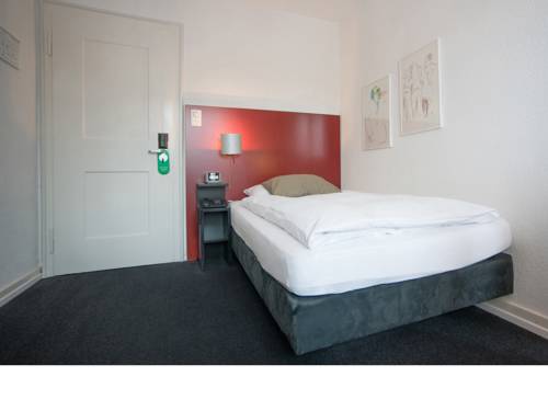 Imagen de la habitación del Hotel Kronenhof, SCHAFFHAUSEN. Foto 14
