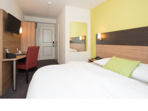Imagen de la habitación del Hotel Kronenhof, SCHAFFHAUSEN. Foto 16