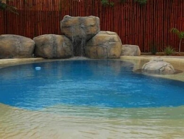 Imagen de la piscina del Hotel Kronenhoff Guest House. Foto 20