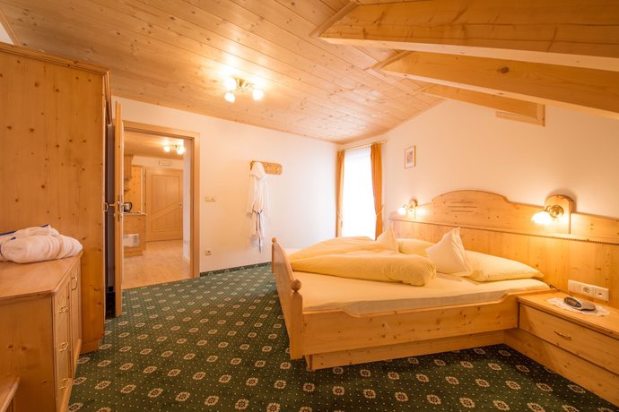 Imagen de la habitación del Hotel Kronhof. Foto 8