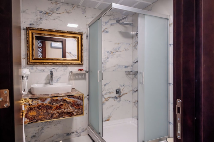 Imagen de la habitación del Hotel Kronos, Golbasi. Foto 4