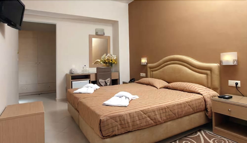 Imagen de la habitación del Hotel Kronos, Heraklion. Foto 9