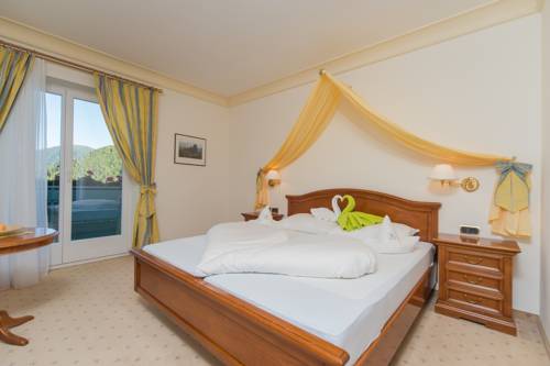 Imagen de la habitación del Hotel Kronplatz-resort Kristall. Foto 13