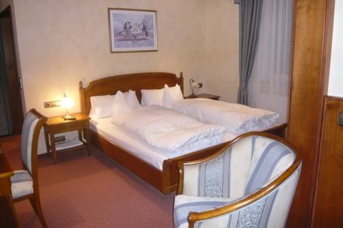 Imagen de la habitación del Hotel Kronprinz, Kulmbach. Foto 5