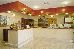 Imagen general del Hotel Kross Velázquez. Foto 3