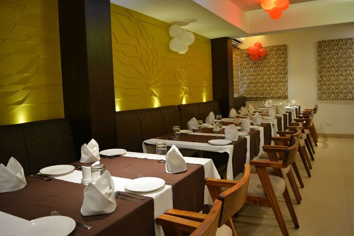 Imagen general del Hotel Krrish Clarks Inn. Foto 9
