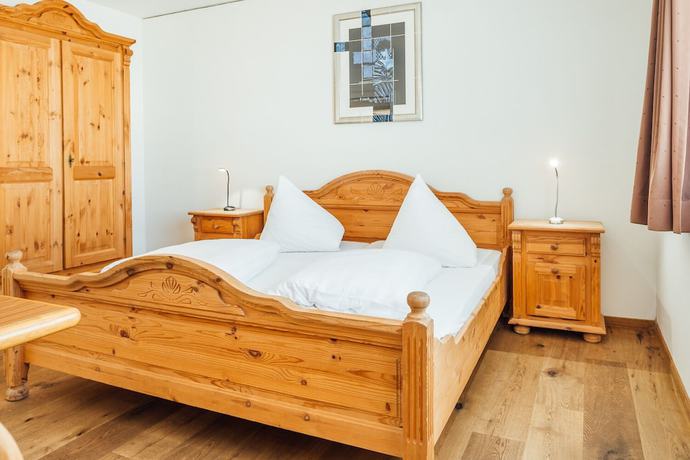 Imagen de la habitación del Hotel Kruezli. Foto 5