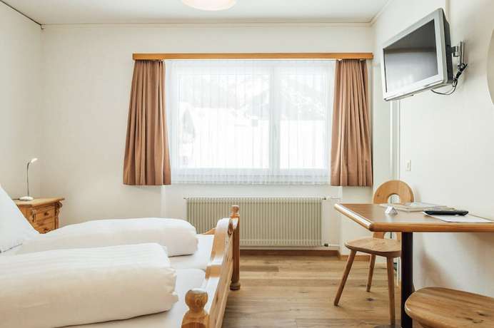 Imagen de la habitación del Hotel Kruezli. Foto 8