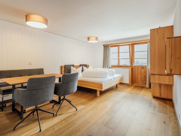 Imagen de la habitación del Hotel Kruezli. Foto 13