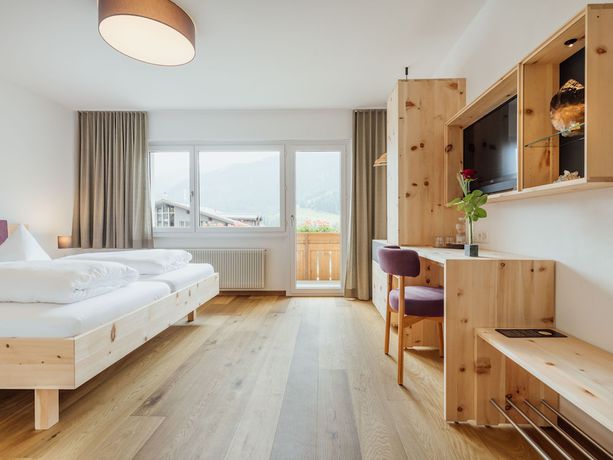 Imagen de la habitación del Hotel Kruezli. Foto 17