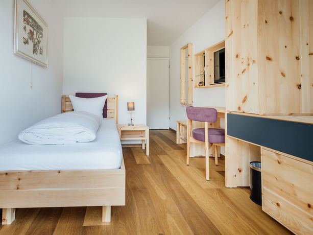 Imagen de la habitación del Hotel Kruezli. Foto 19