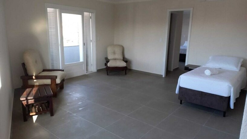 Imagen de la habitación del Hotel Kruger. Foto 18