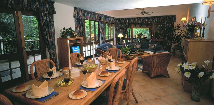 Imagen del bar/restaurante del Hotel Kruger Park Lodge. Foto 3