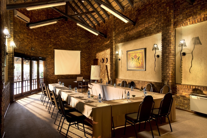 Imagen de los interiores del Hotel Kruger Park Lodge. Foto 12