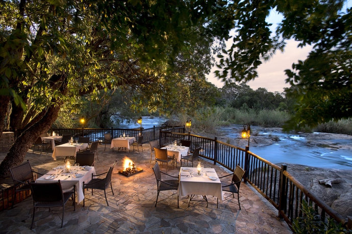 Imagen del bar/restaurante del Hotel Kruger Park Lodge. Foto 4