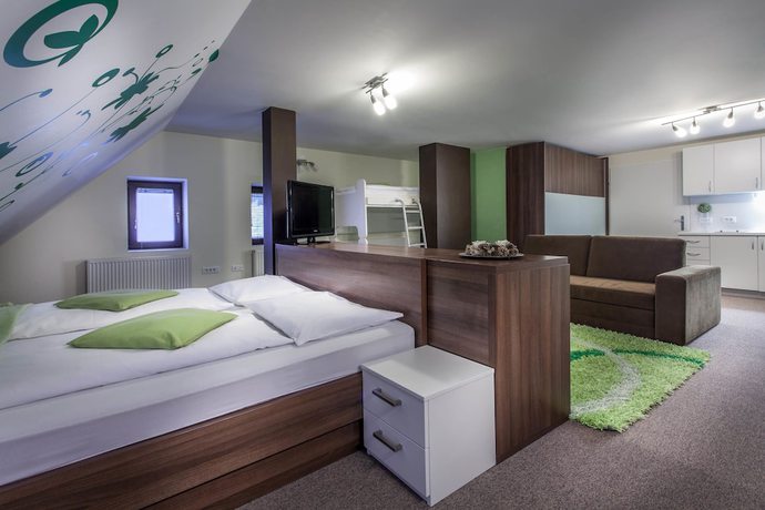 Imagen de la habitación del Hotel Krvavec. Foto 10