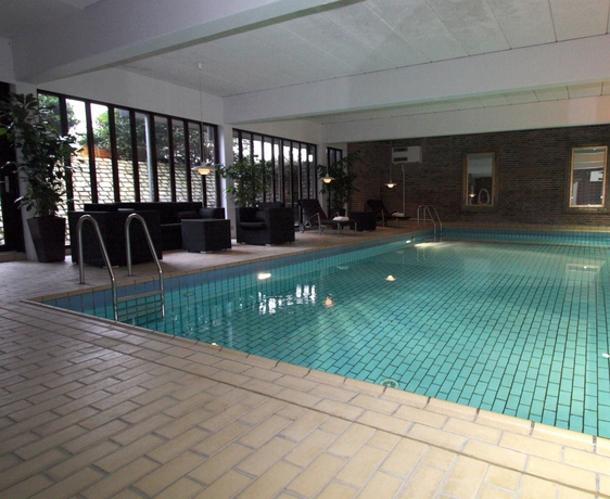 Imagen de la piscina del Hotel Kryb I Ly Kro. Foto 13